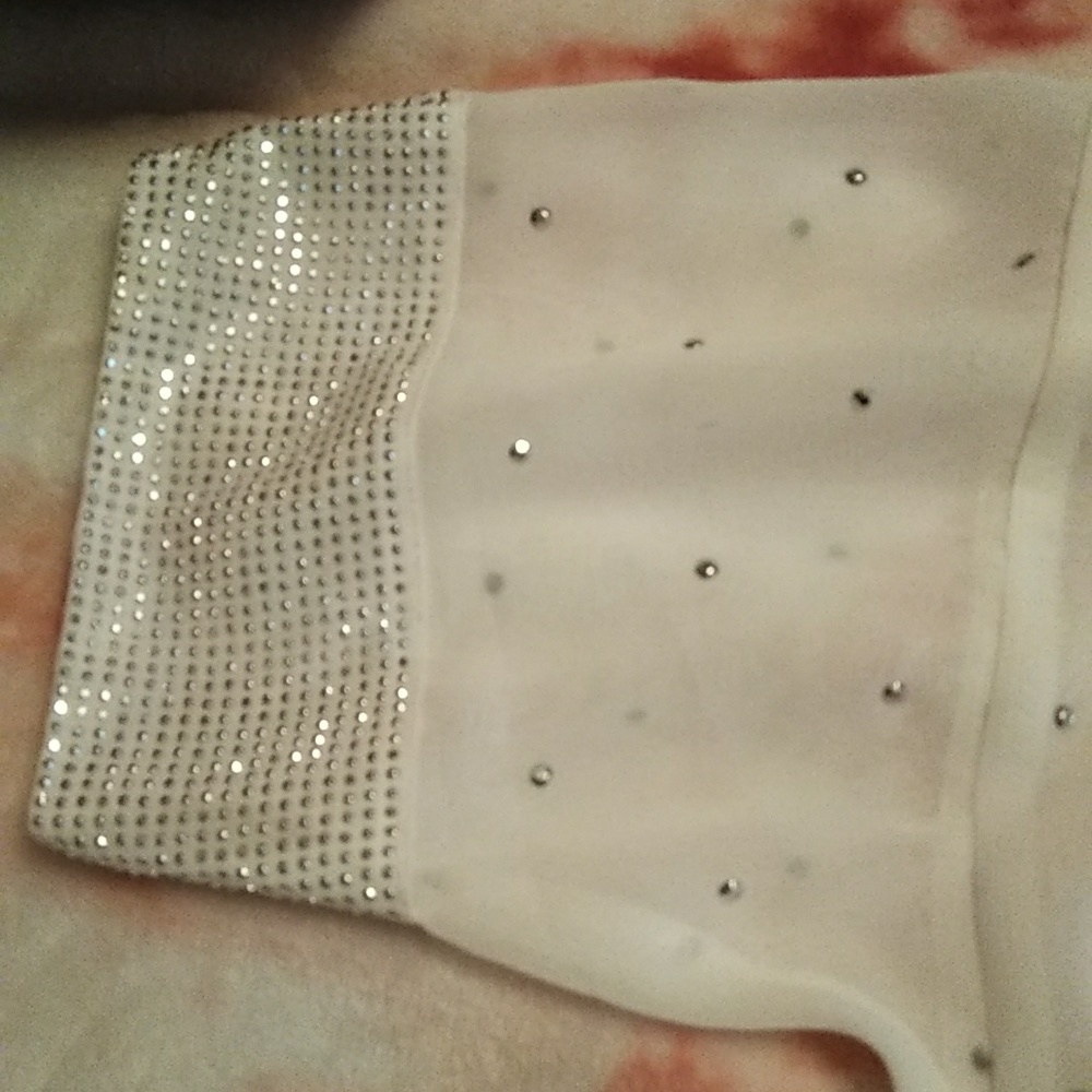 Grayse Silver Studded Top - Picture 4 of 10